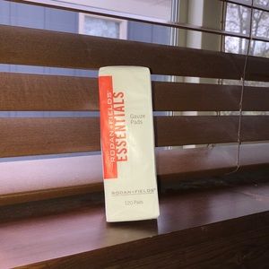 Rodan and Fields Essentials